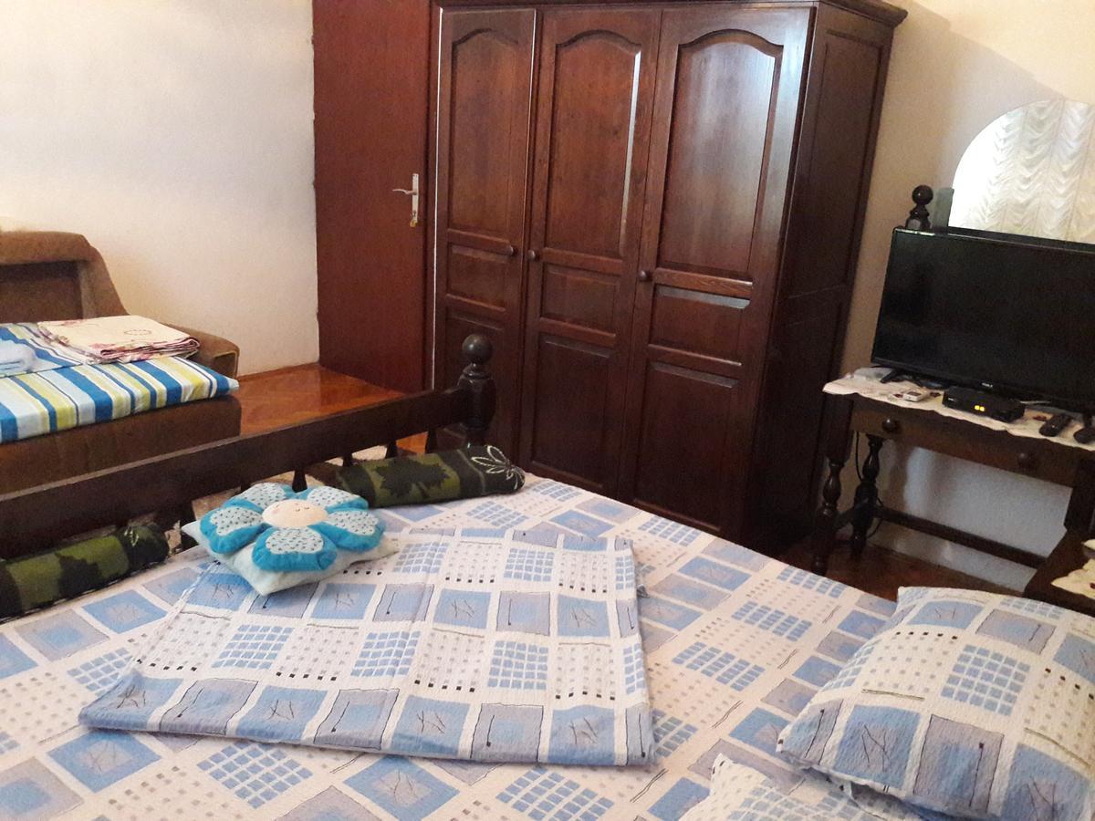 Apartments Dzan Улцин Екстериор снимка