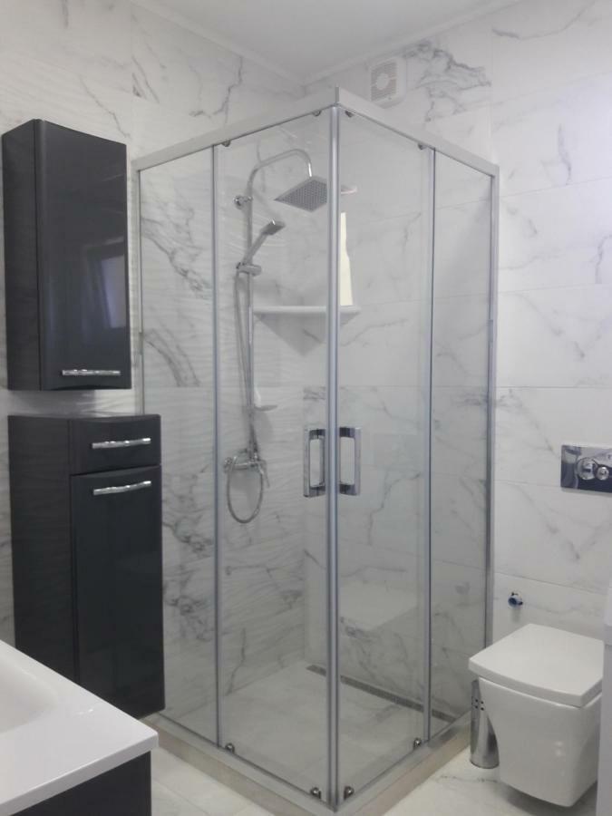 Apartments Dzan Улцин Екстериор снимка
