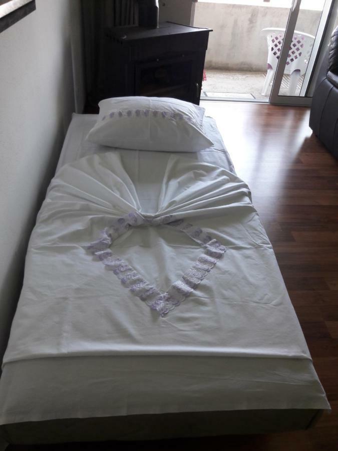 Apartments Dzan Улцин Екстериор снимка