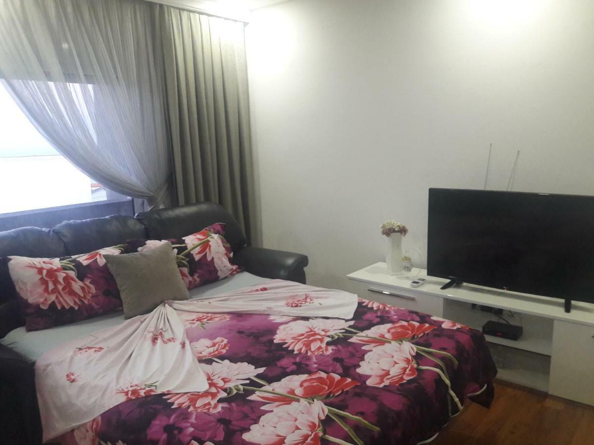 Apartments Dzan Улцин Екстериор снимка