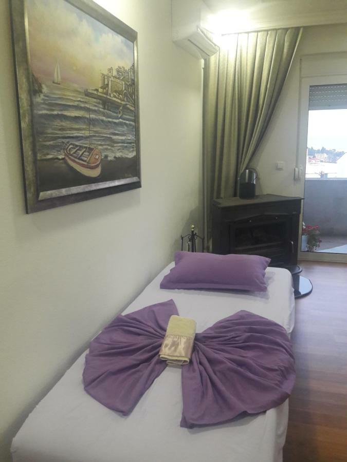 Apartments Dzan Улцин Екстериор снимка